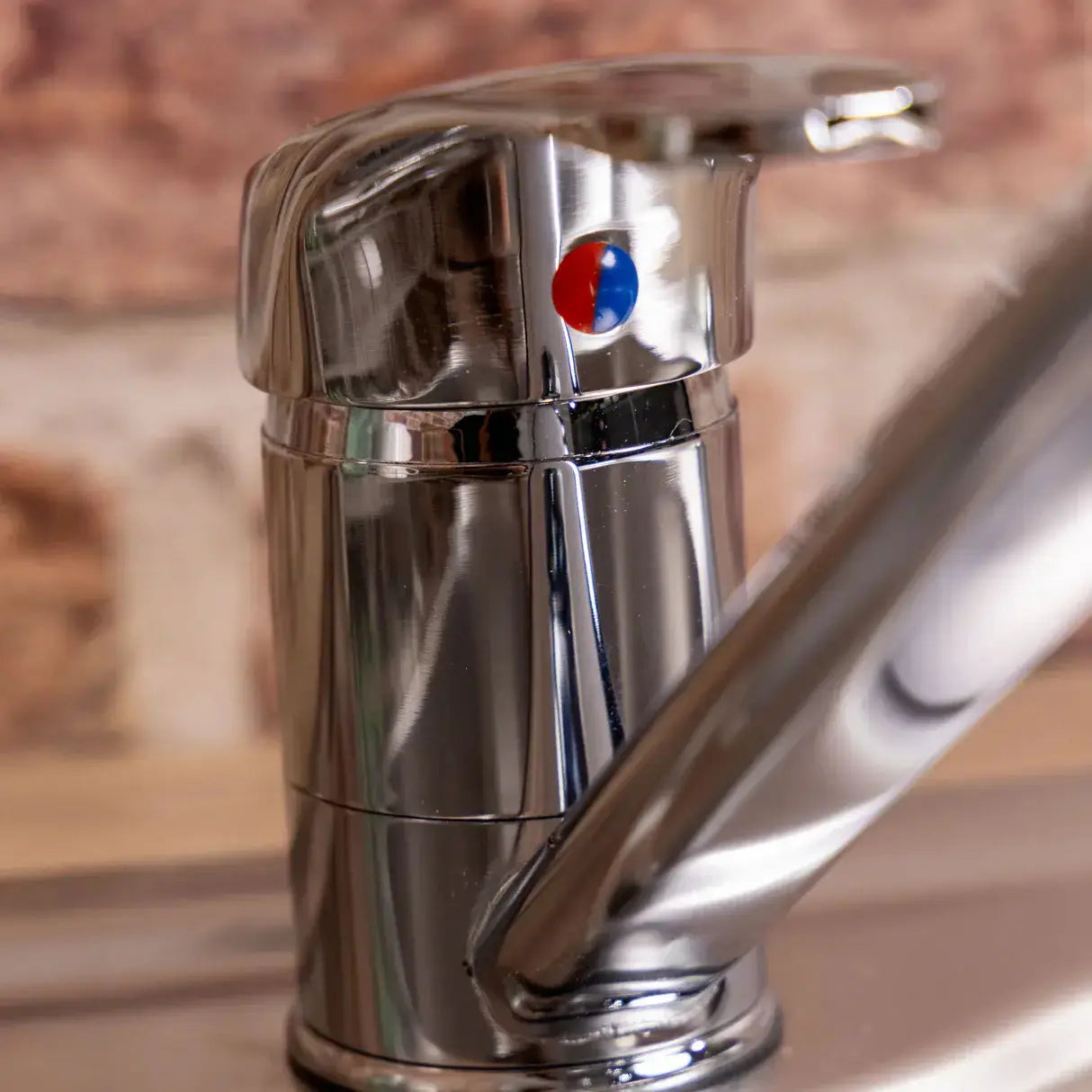 Vesper chrome tap lever and spout details