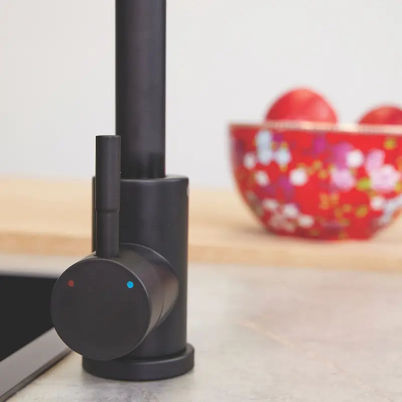 Ellsi Tivoli matt black kitchen tap single lever handle detail
